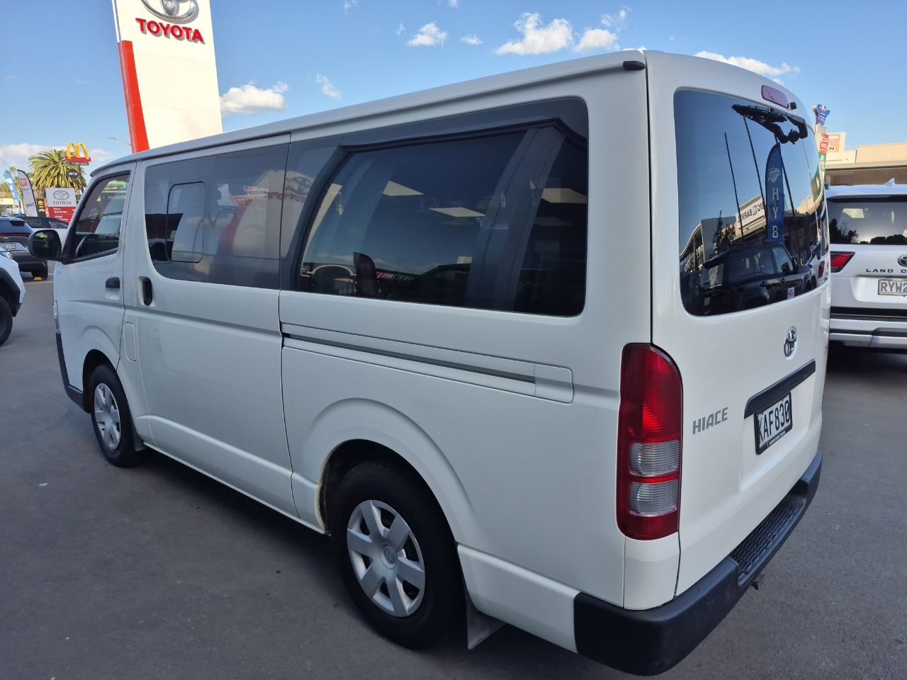 Vehicle image 5