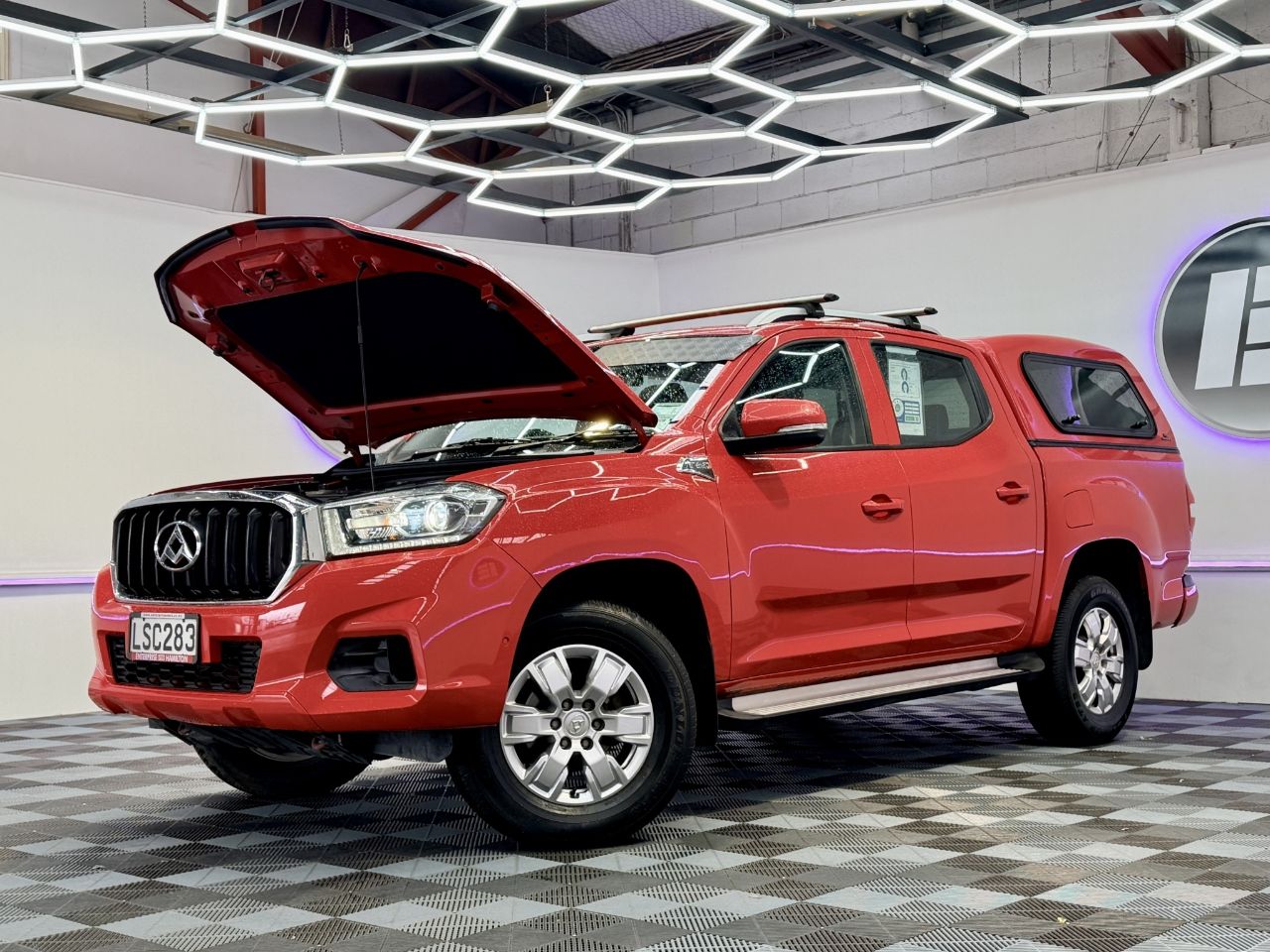 Vehicle image 3