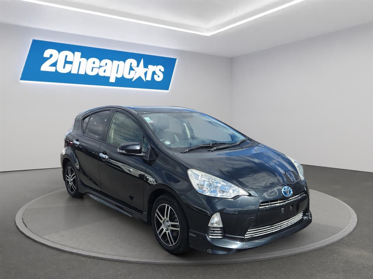Vehicle image 3