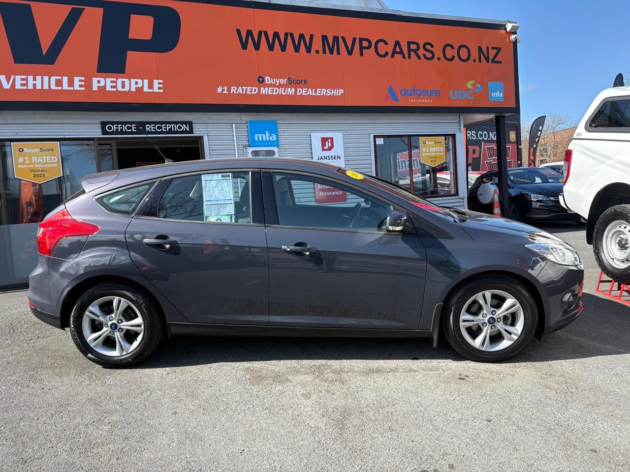 Vehicle image 3