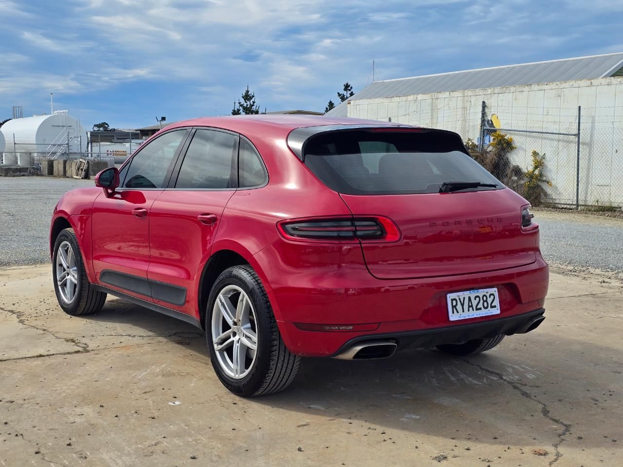 Vehicle image 5