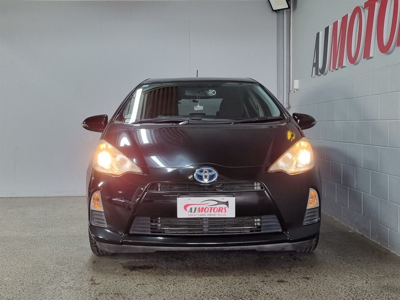 Vehicle image 2