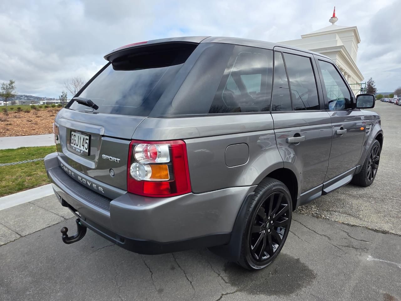 Vehicle image 3