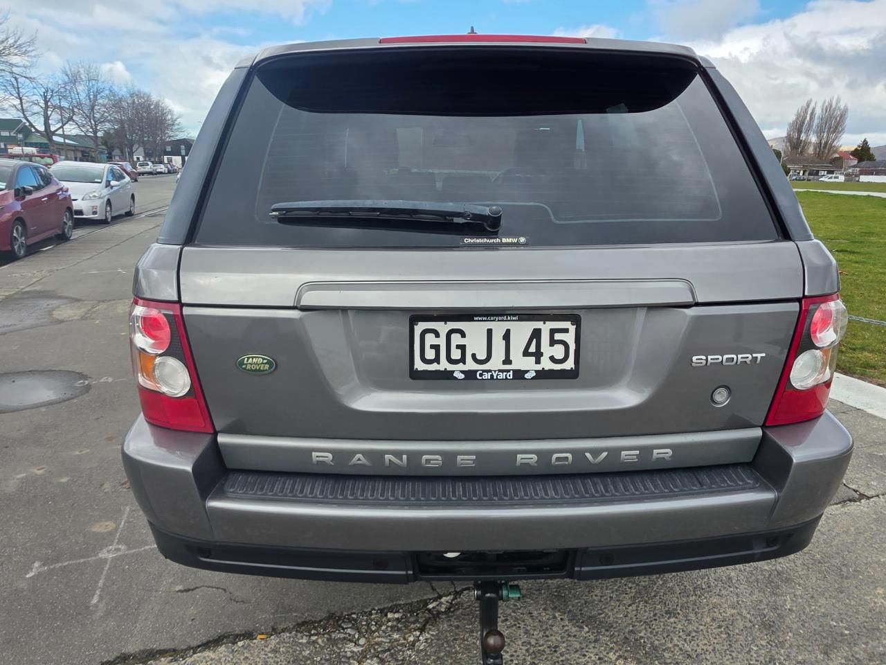 Vehicle image 4