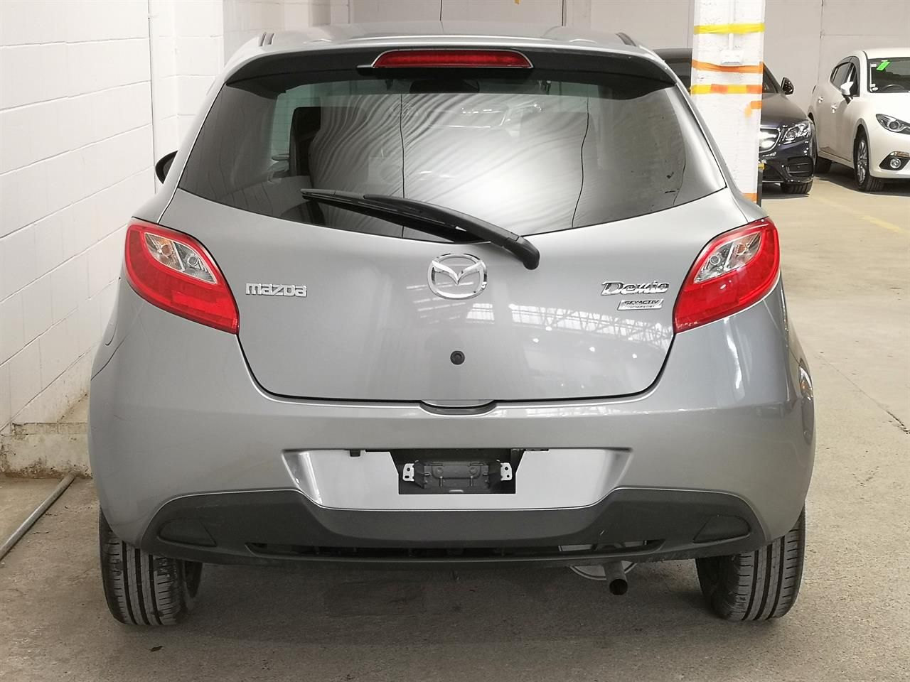 Vehicle image 5