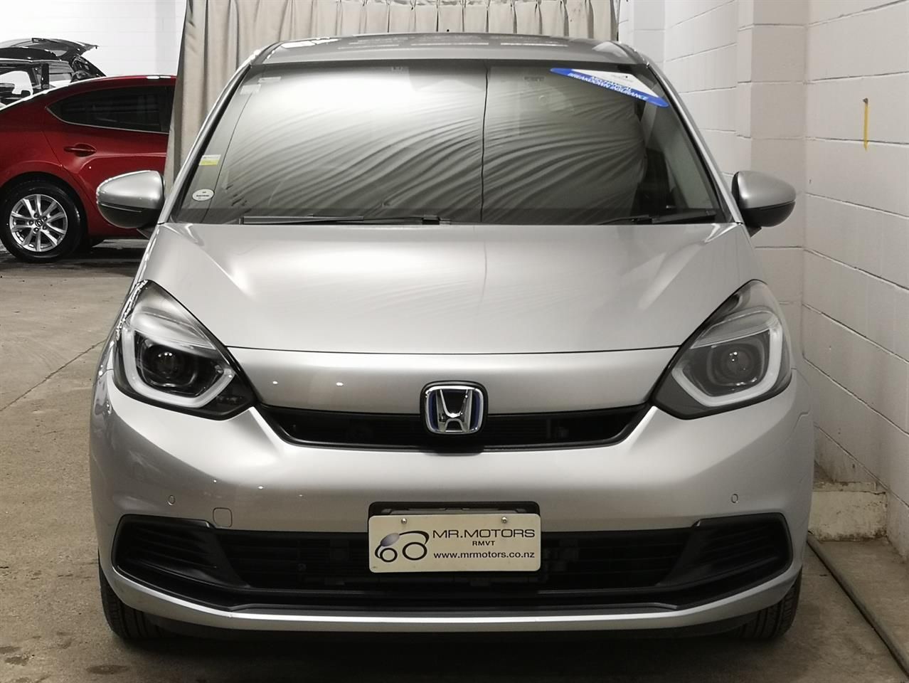 Vehicle image 4
