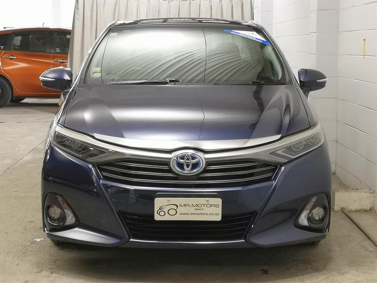 Vehicle image 4