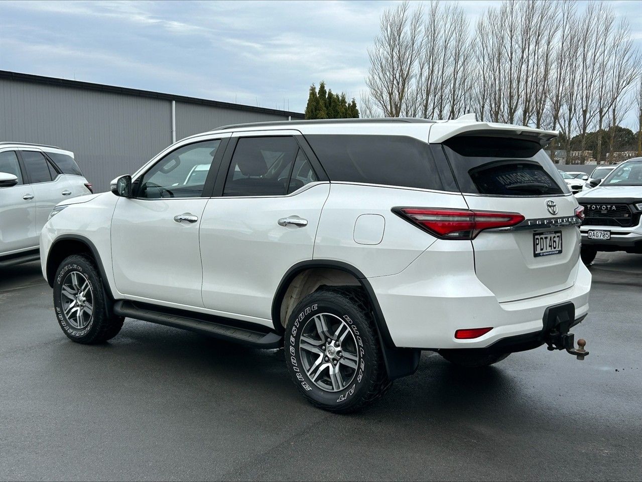 Vehicle image 4
