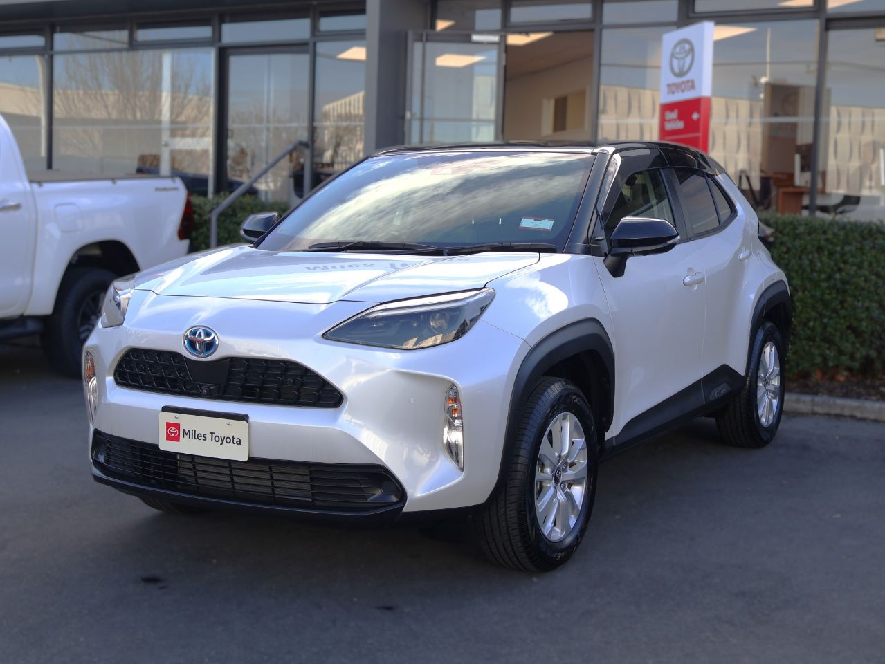 Vehicle image 3