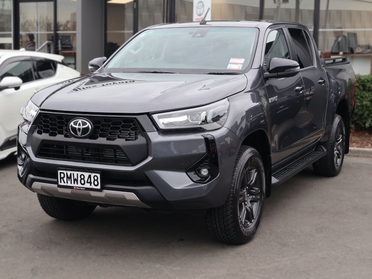 Vehicle image 3