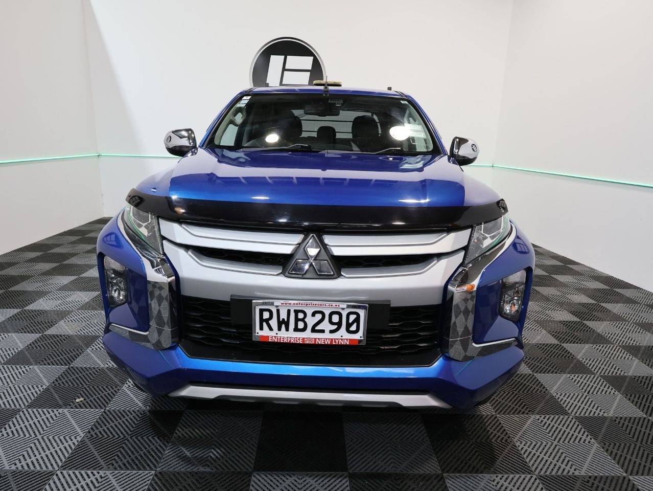 Vehicle image 2