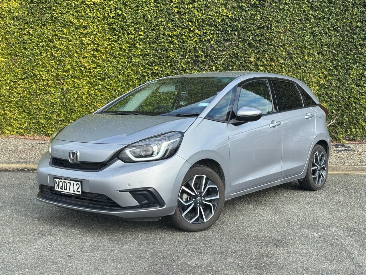 Vehicle image 3