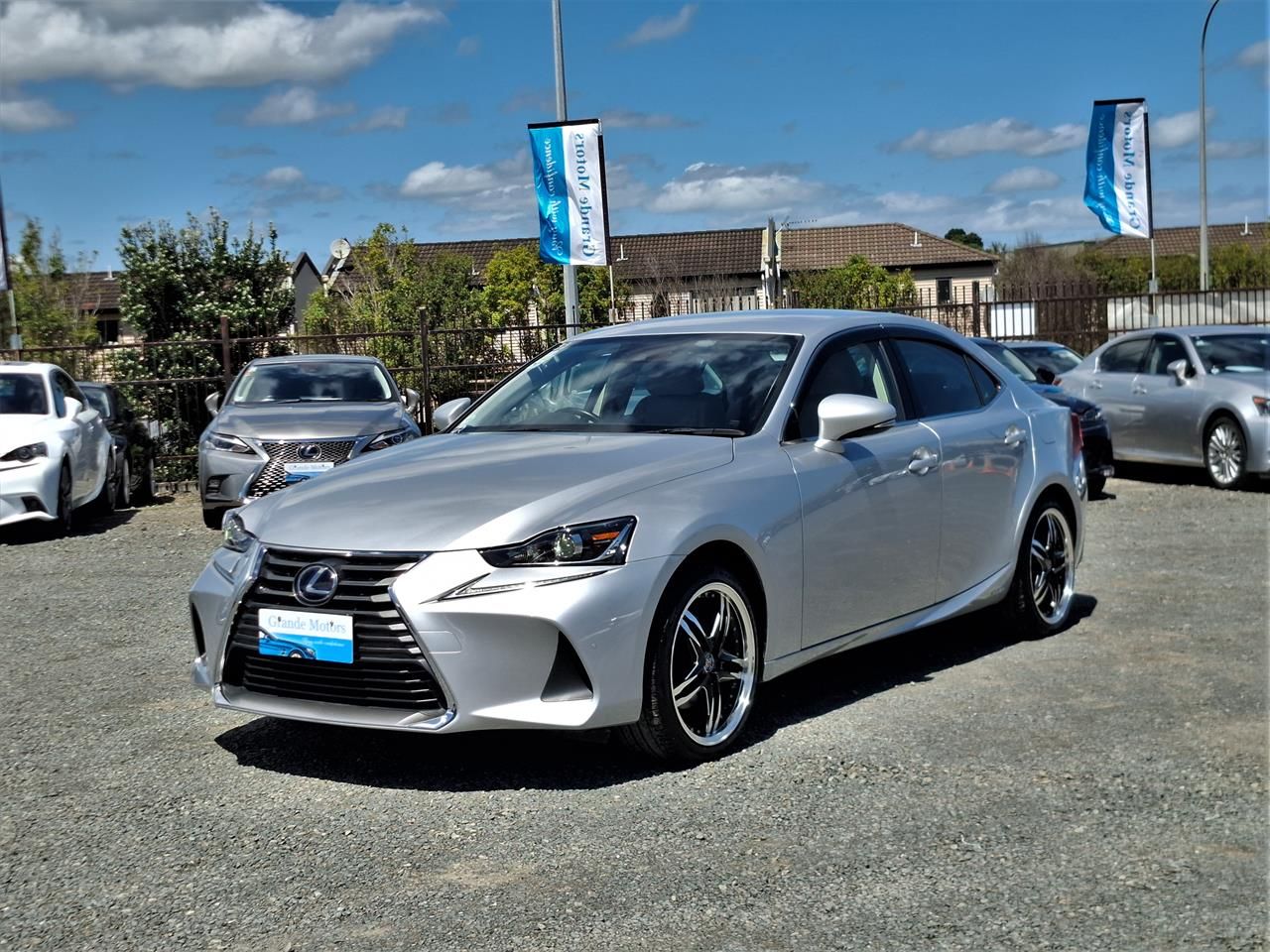 Vehicle image 3