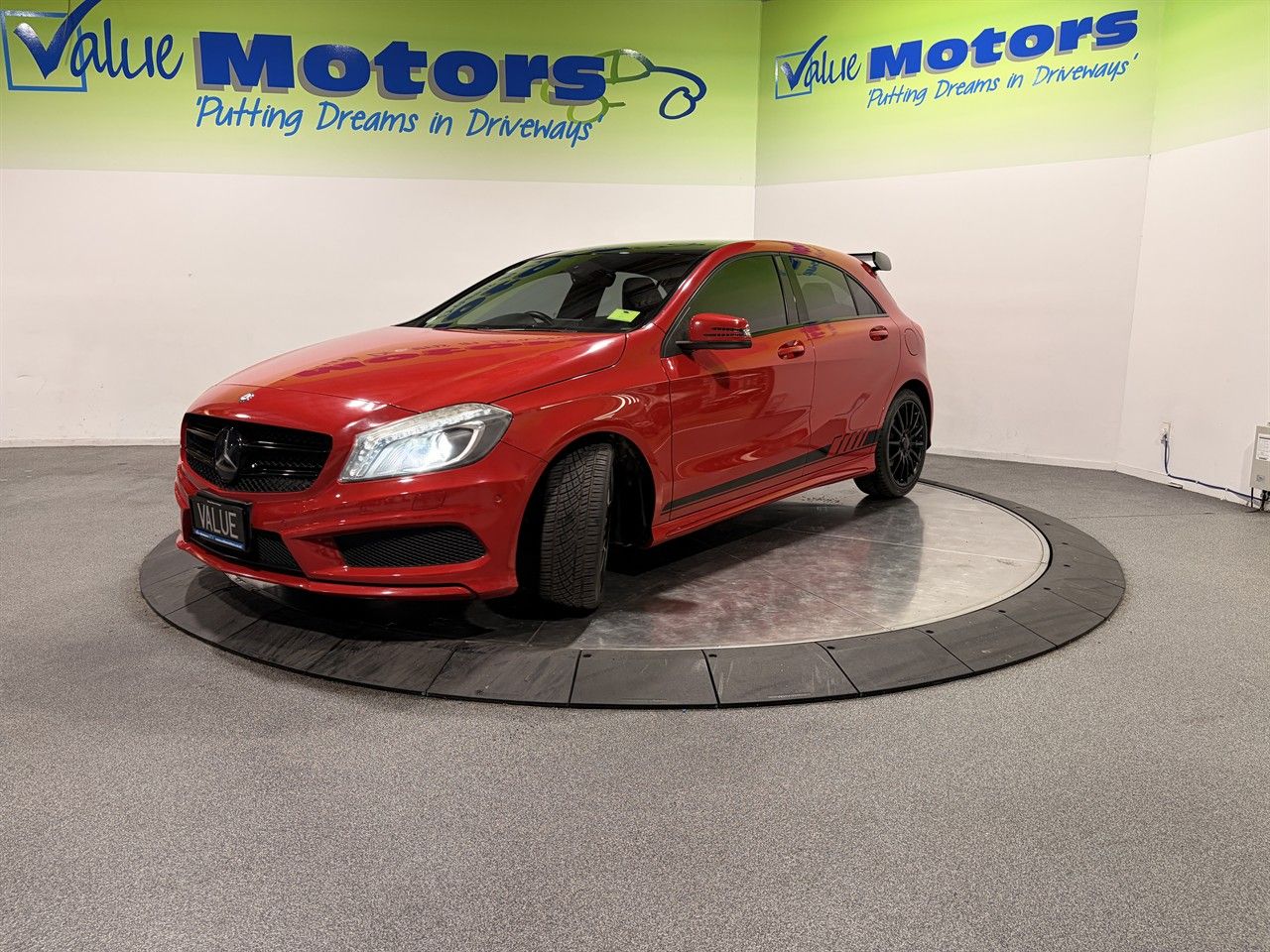 Vehicle image 3
