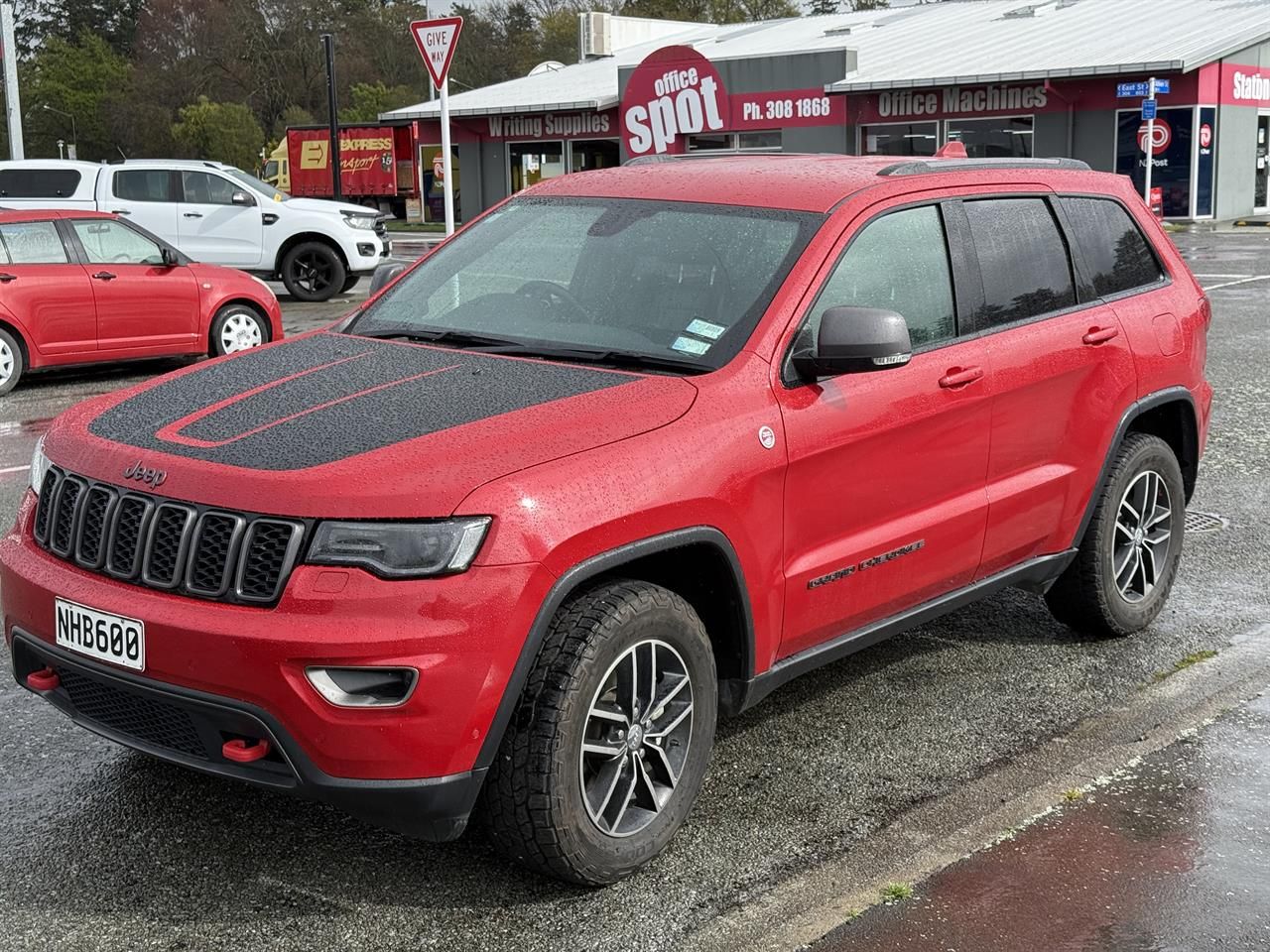 Vehicle image 3