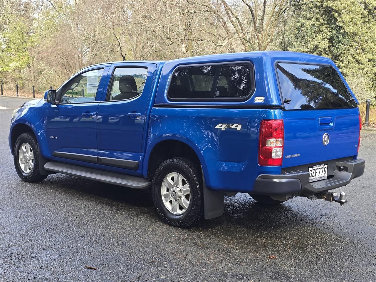 Vehicle image 4