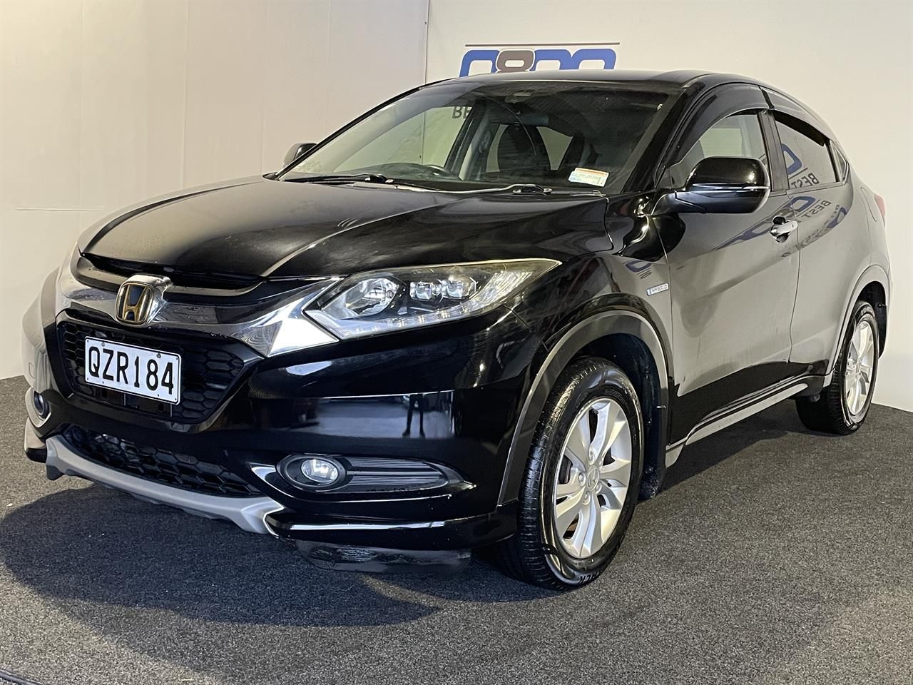 Vehicle image 3