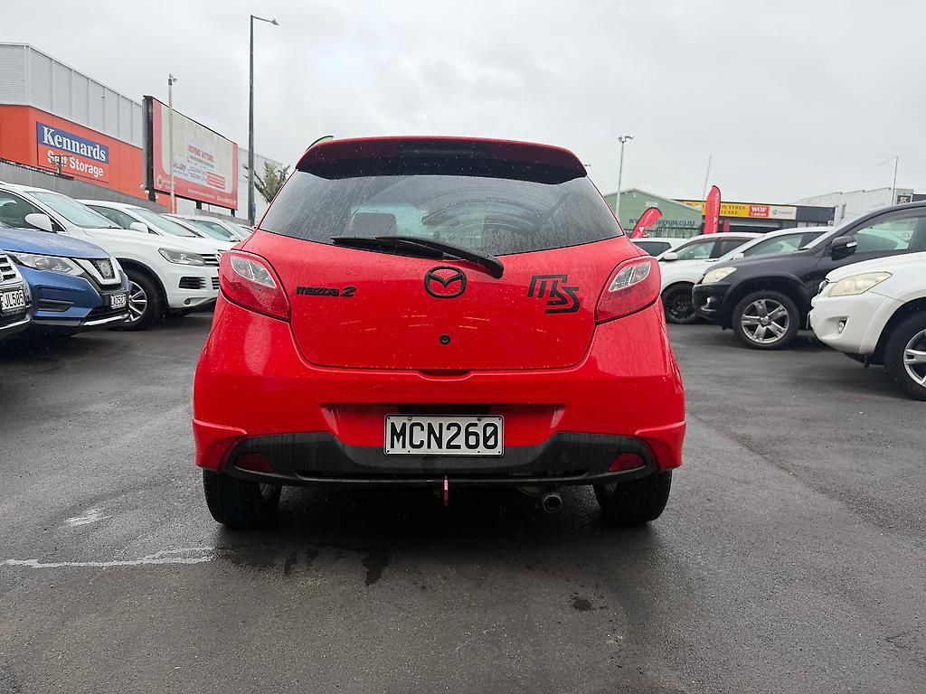 Vehicle image 5