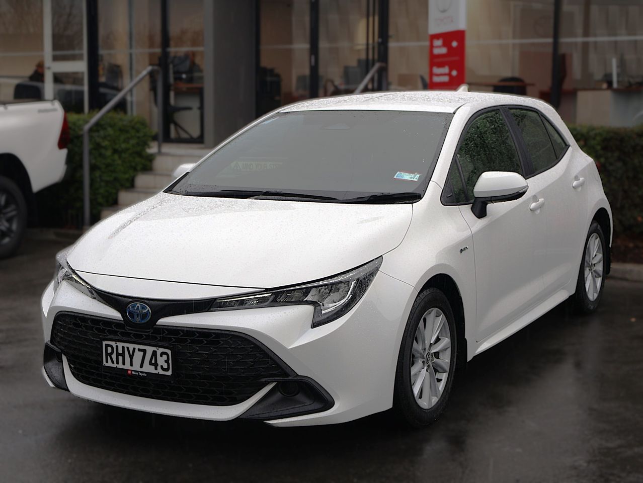 Vehicle image 3