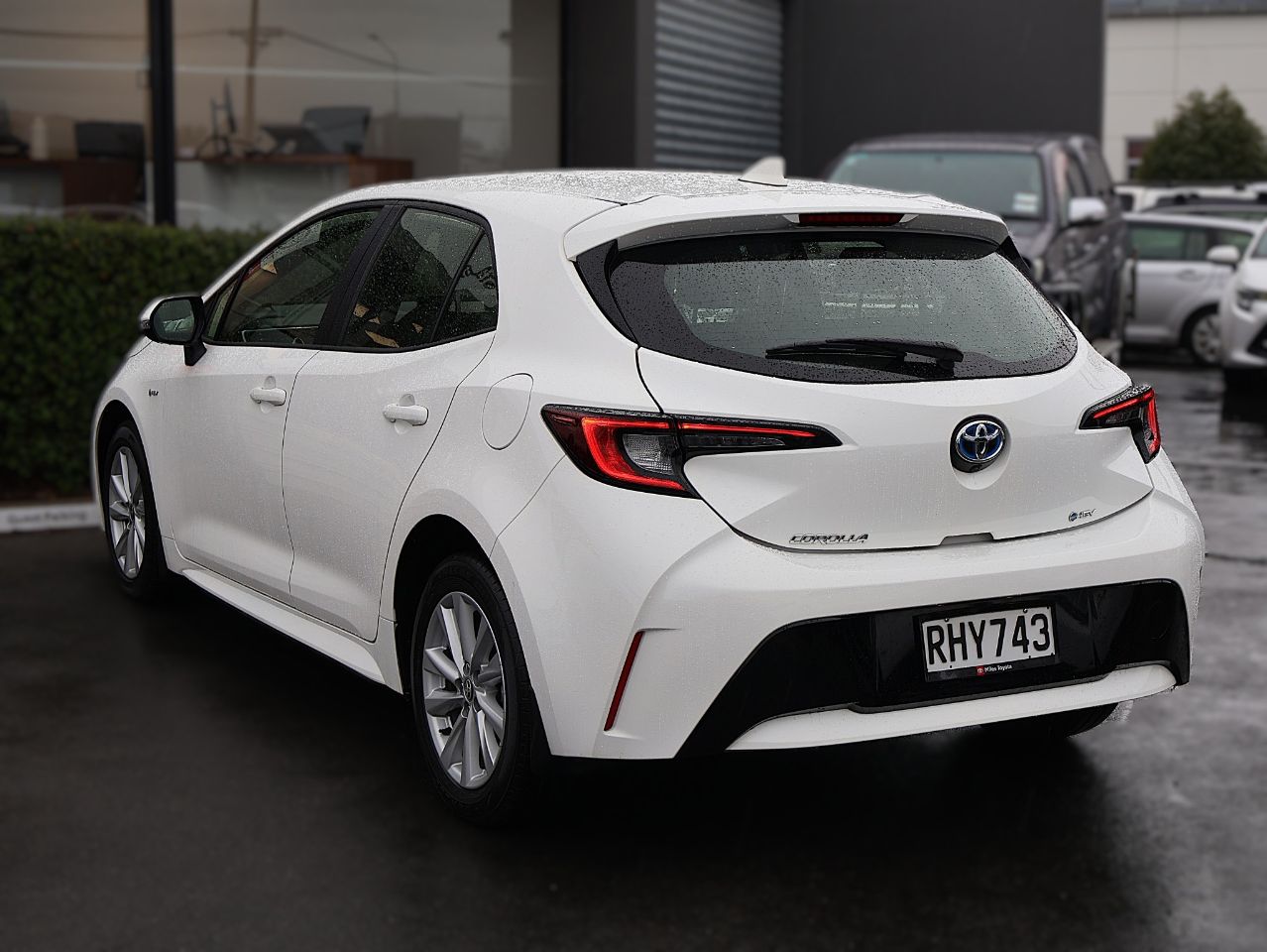 Vehicle image 5