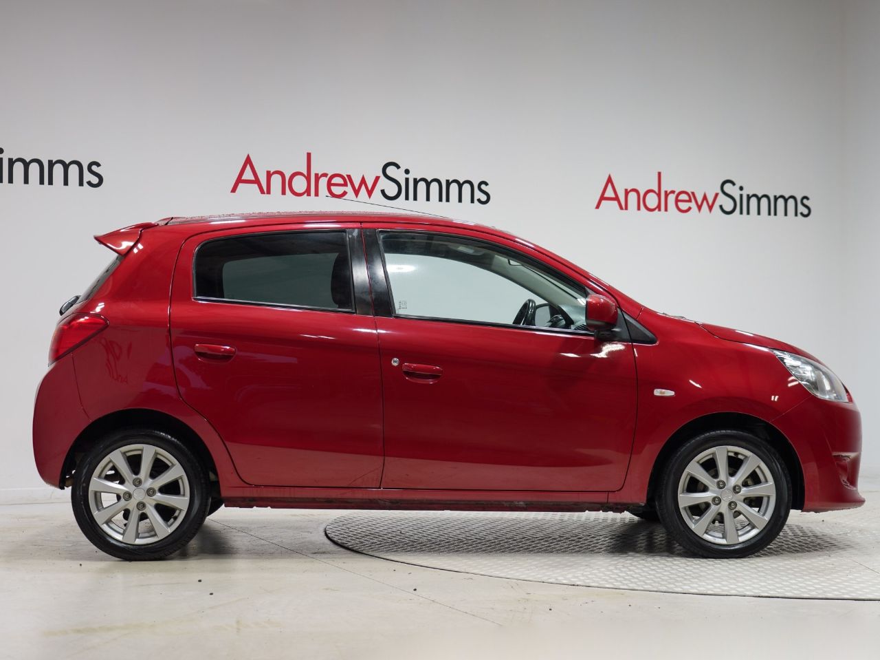 Vehicle image 3