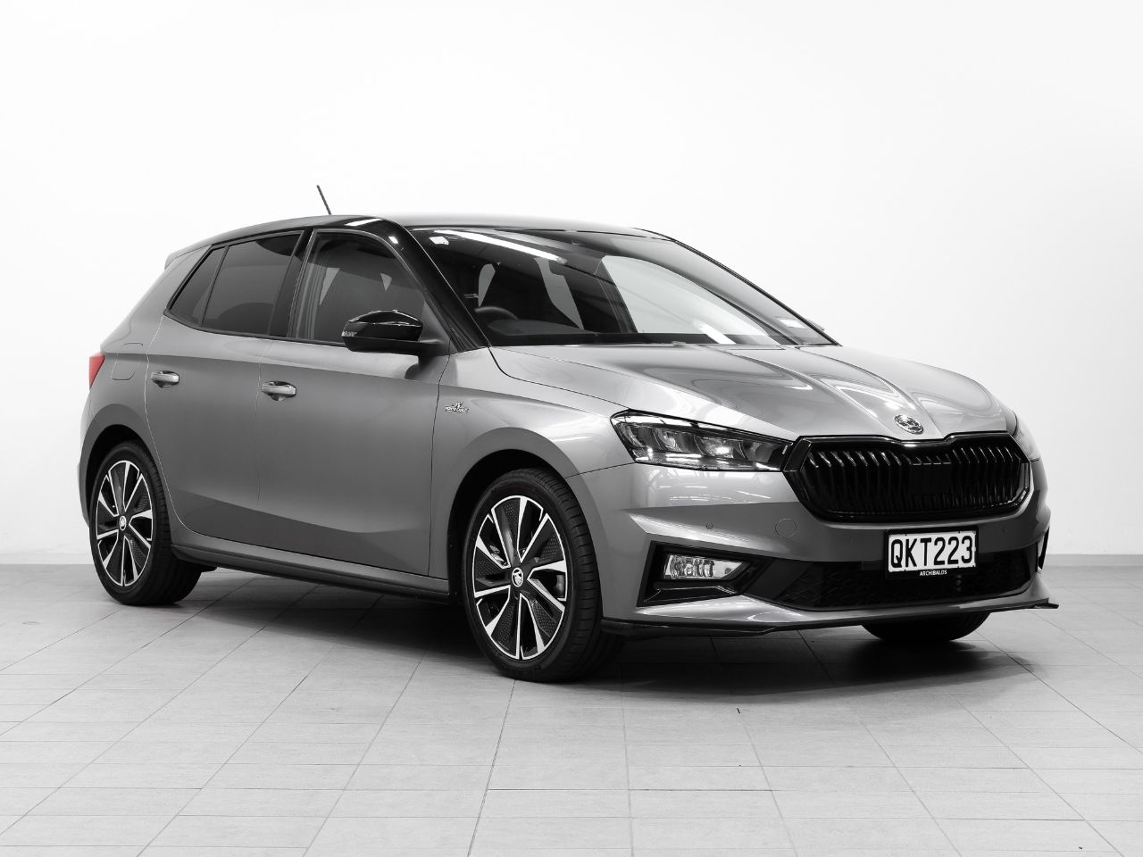 Vehicle image 1