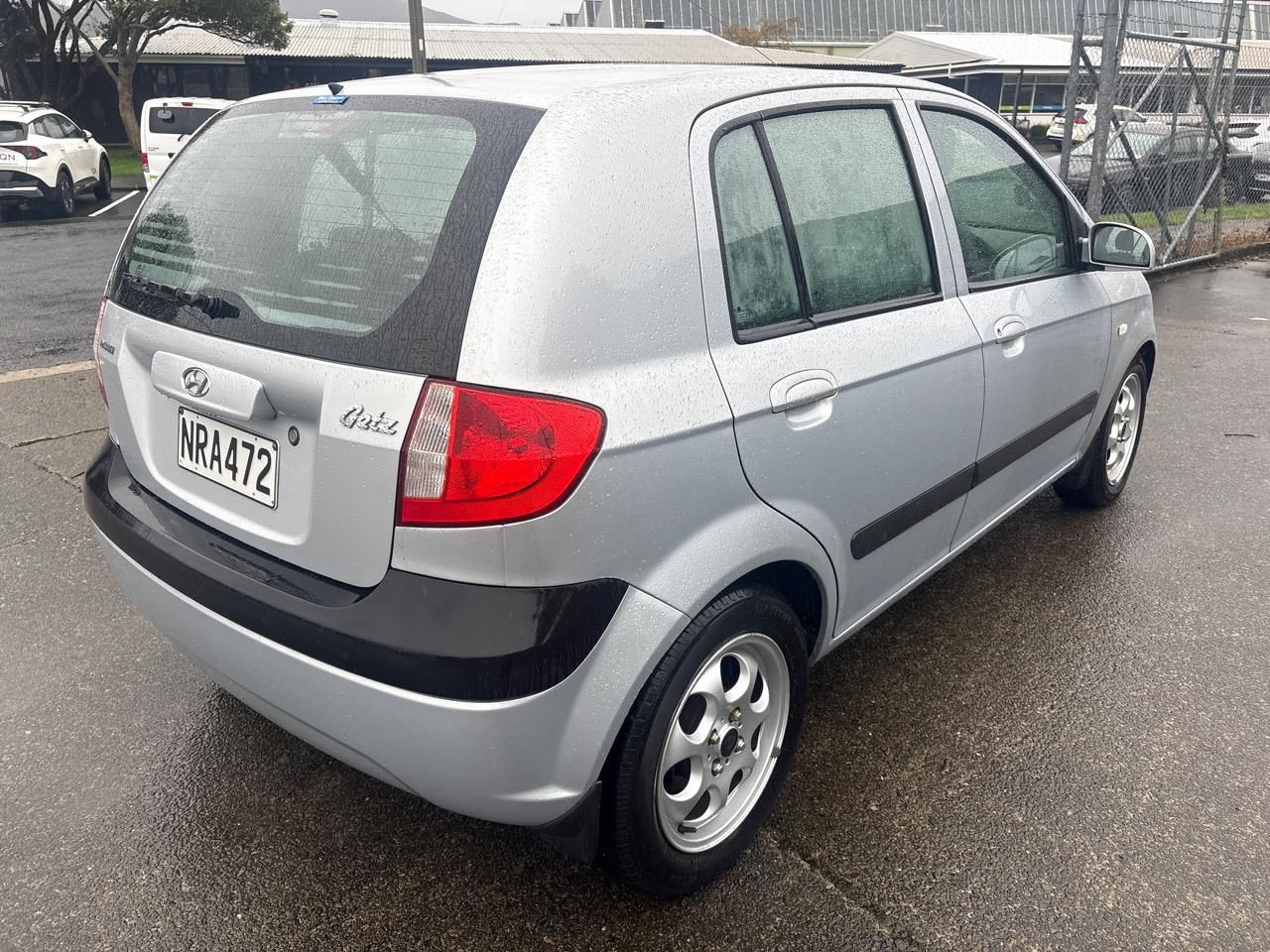 Vehicle image 4