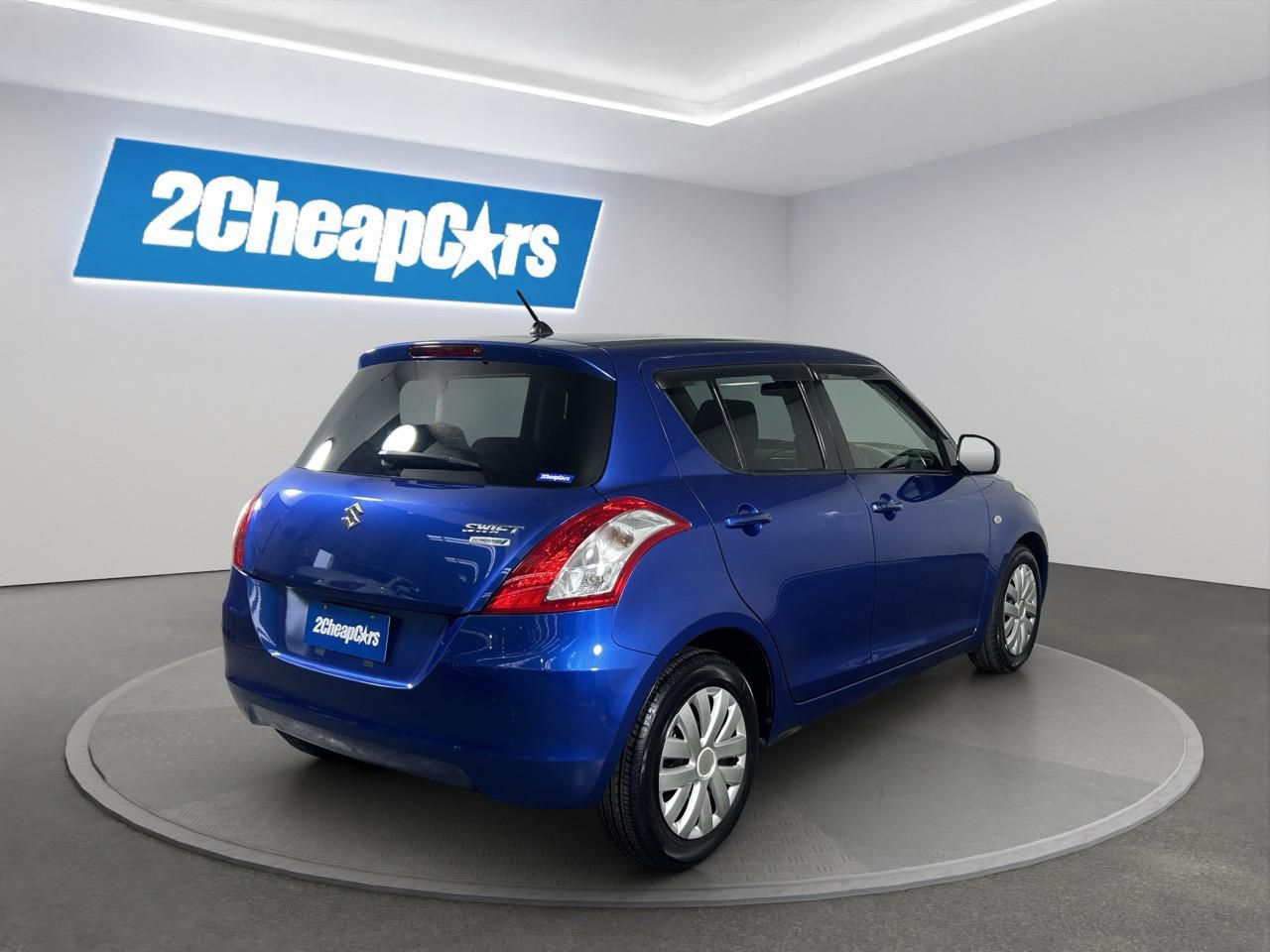 Vehicle image 5