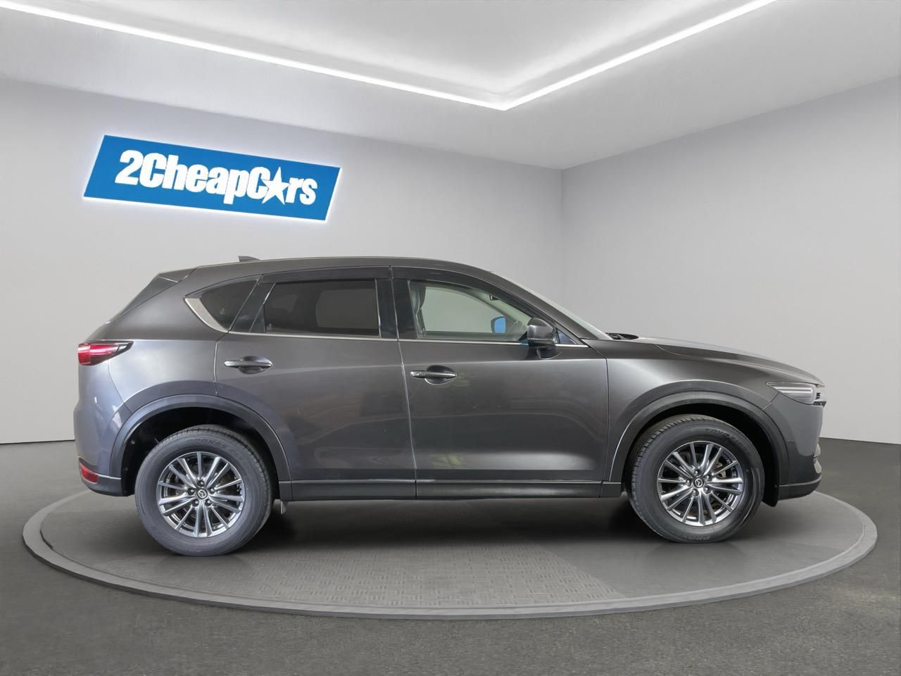 Vehicle image 4