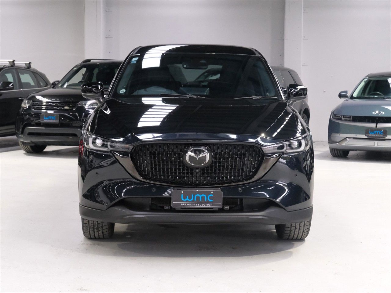 Vehicle image 3