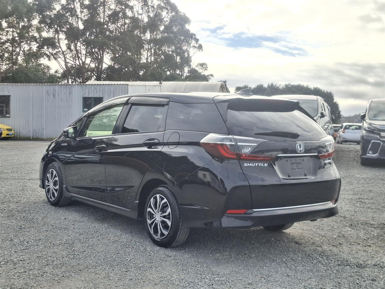 Vehicle image 5