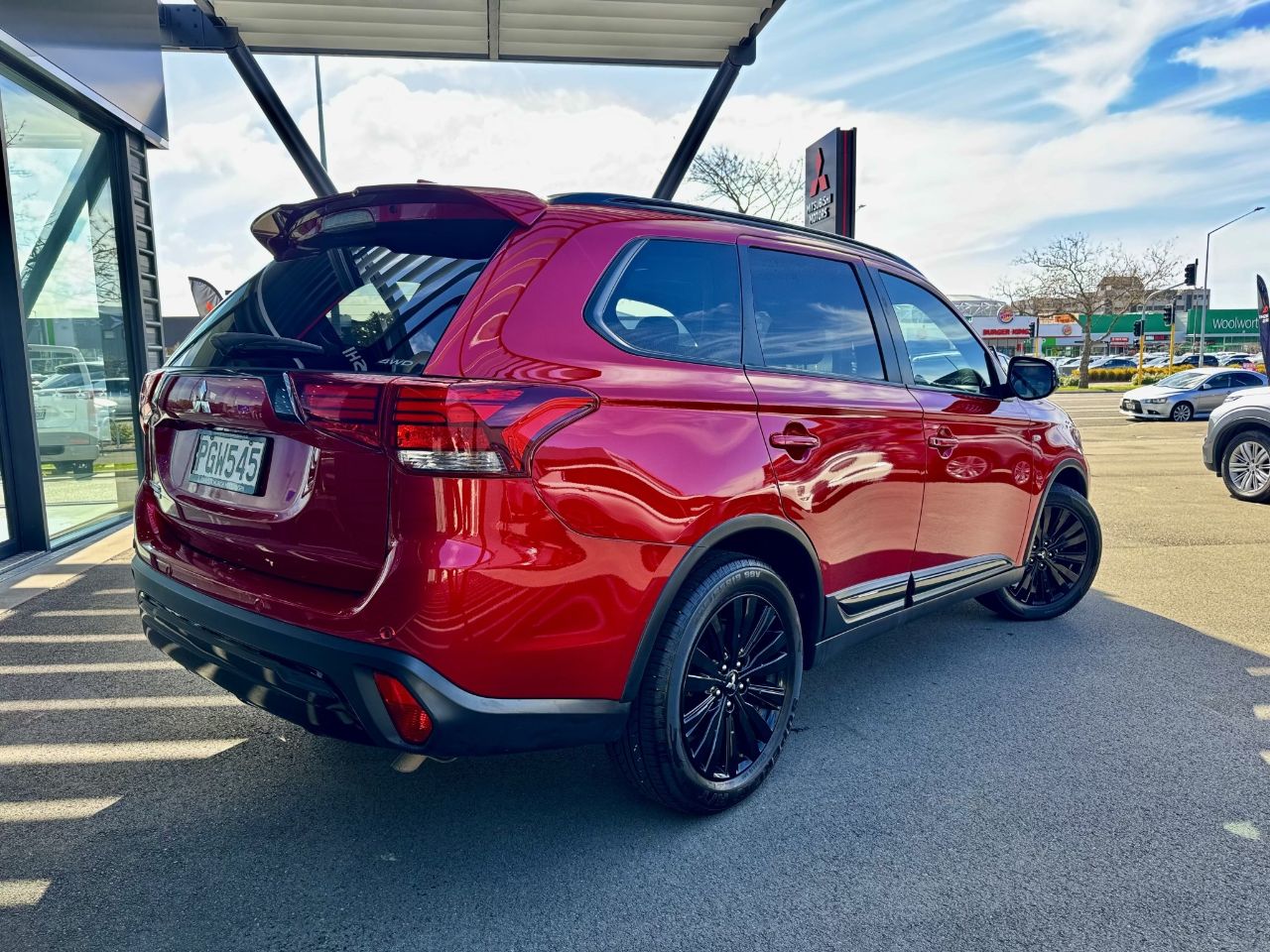 Vehicle image 4