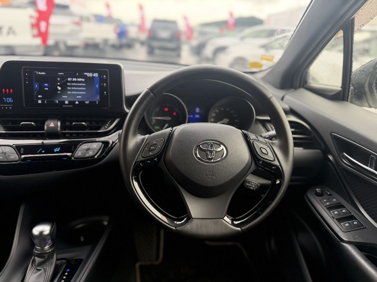 Vehicle image 3
