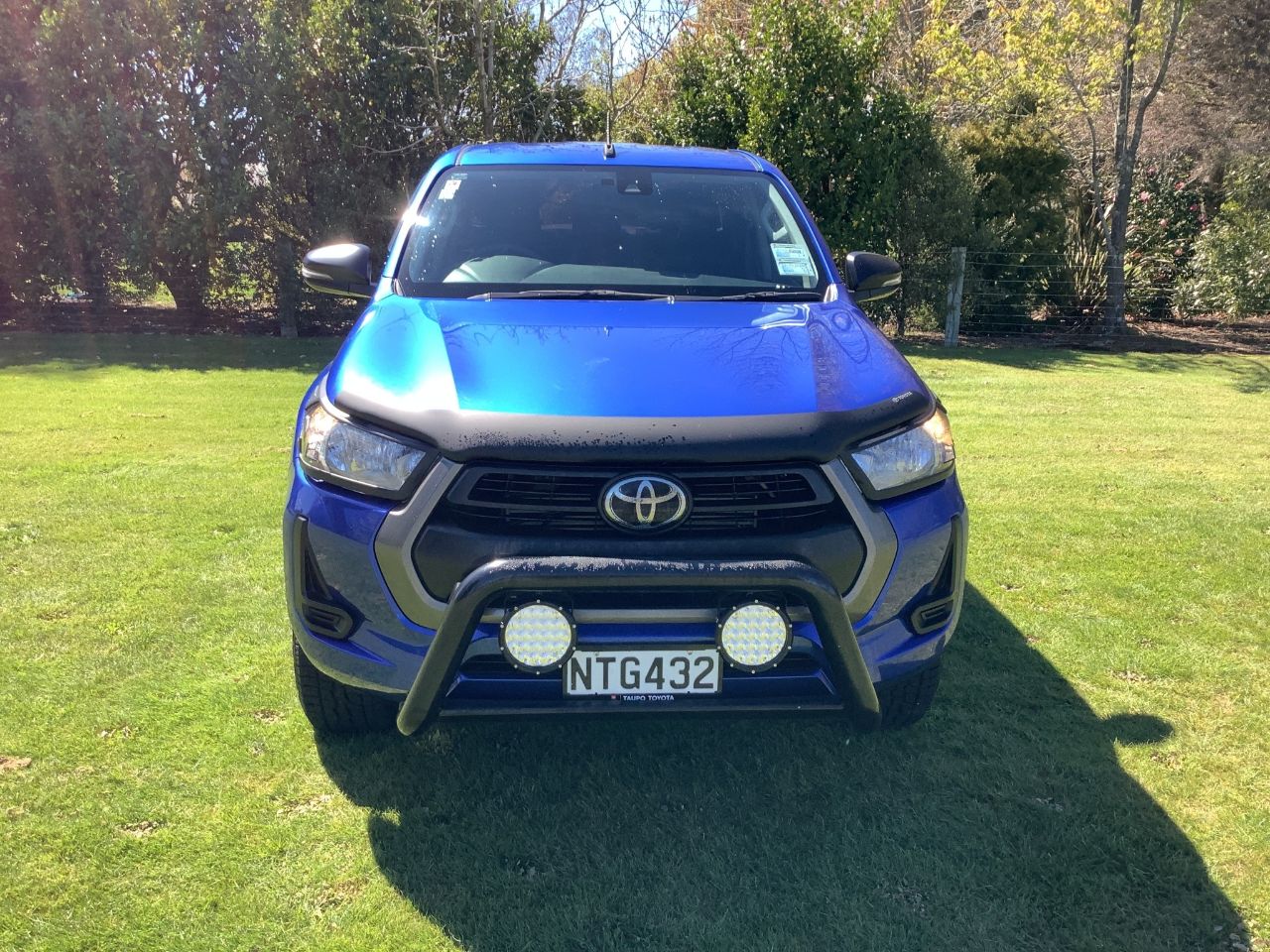 Vehicle image 3