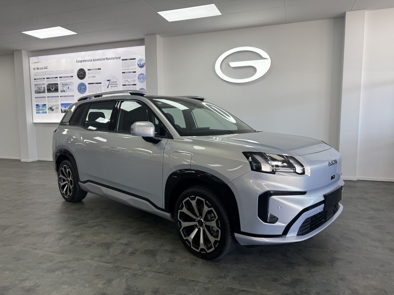 Vehicle image 2