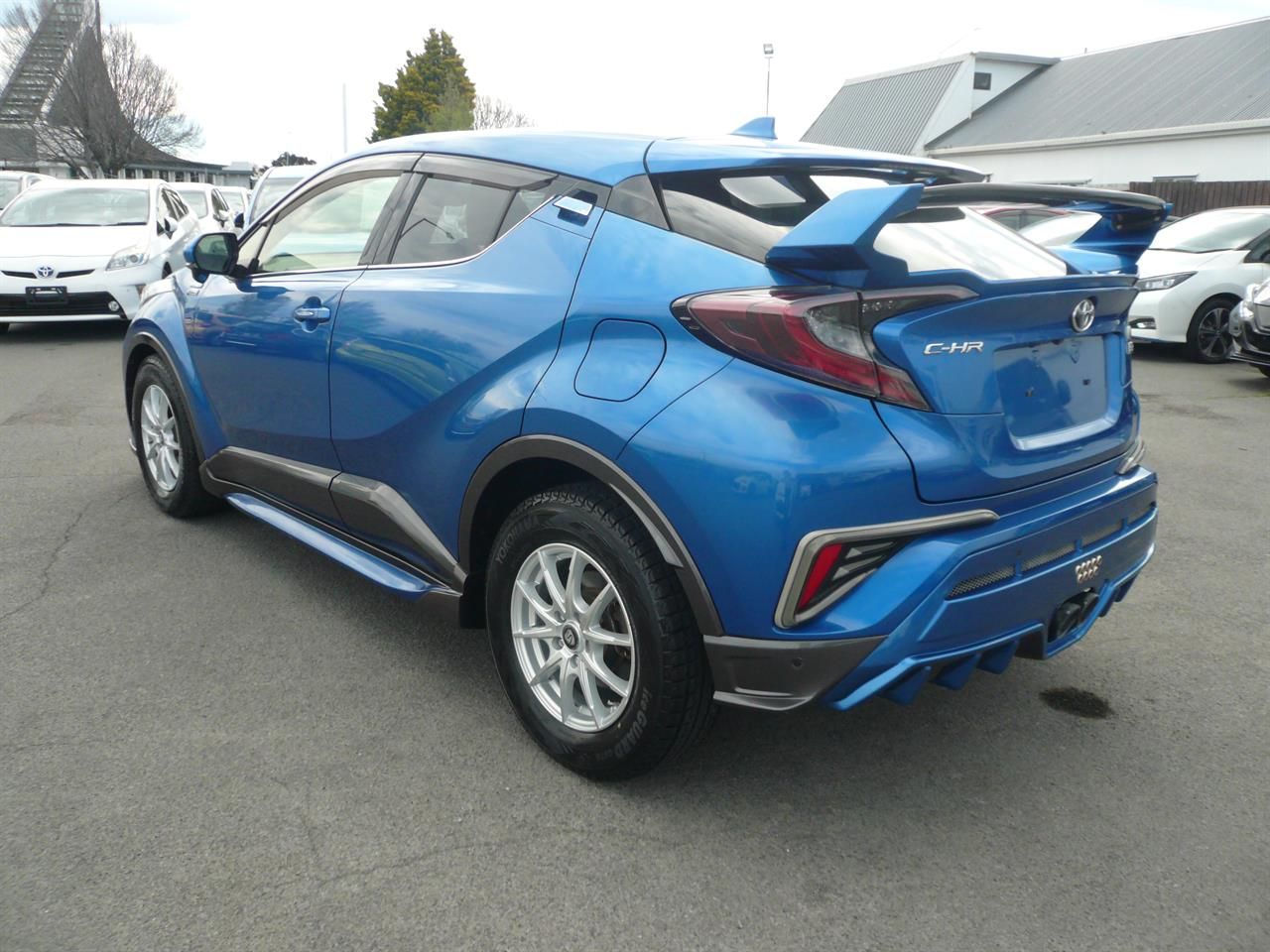 Vehicle image 4