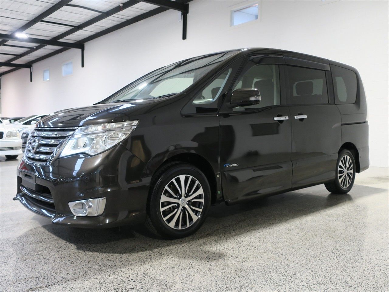 Vehicle image 5