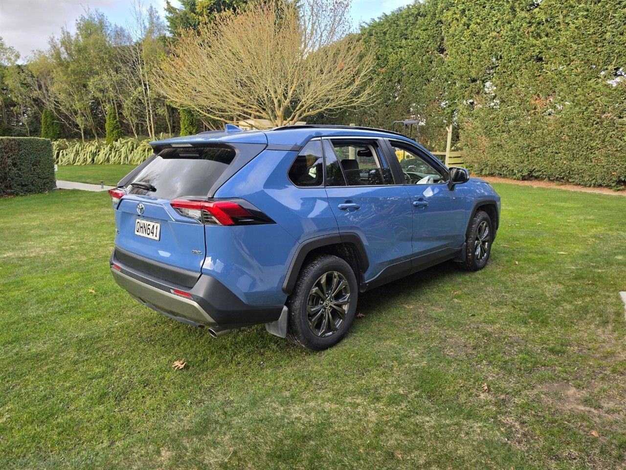 Vehicle image 2