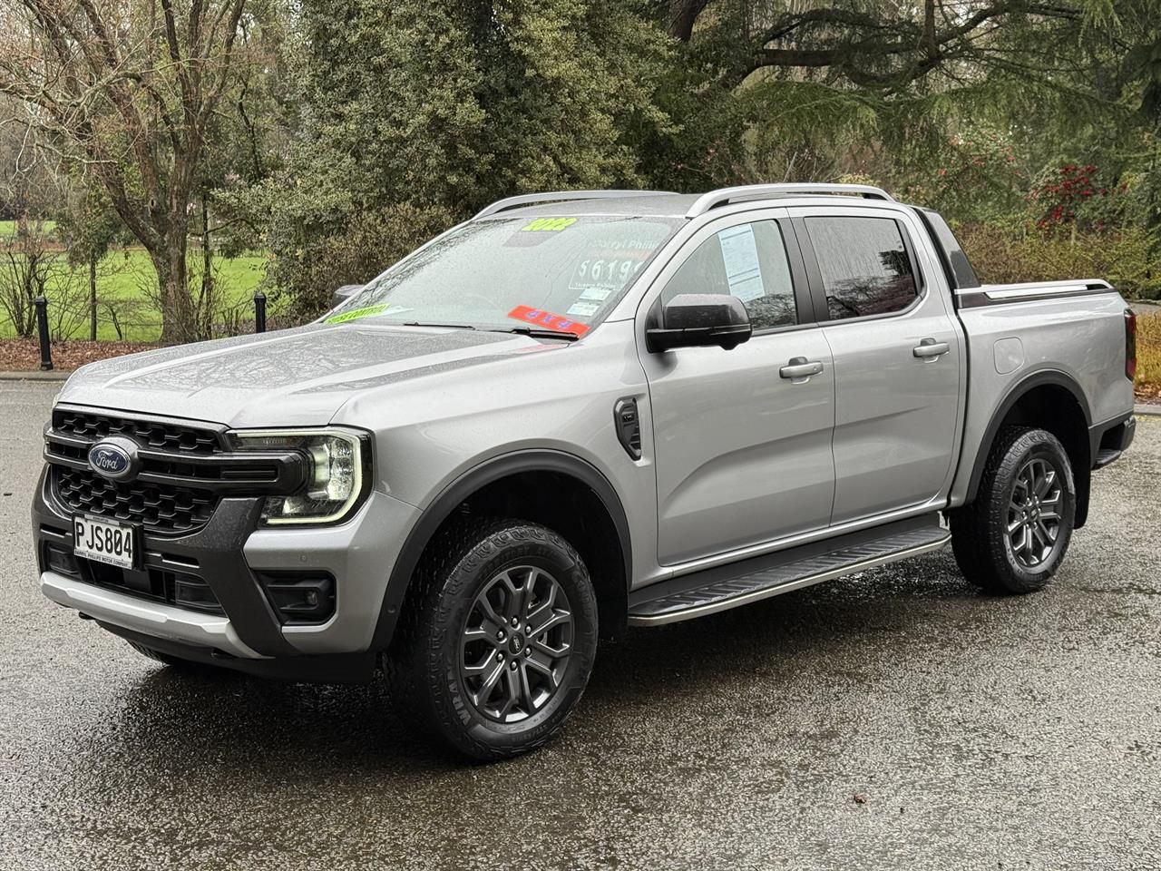 Vehicle image 3