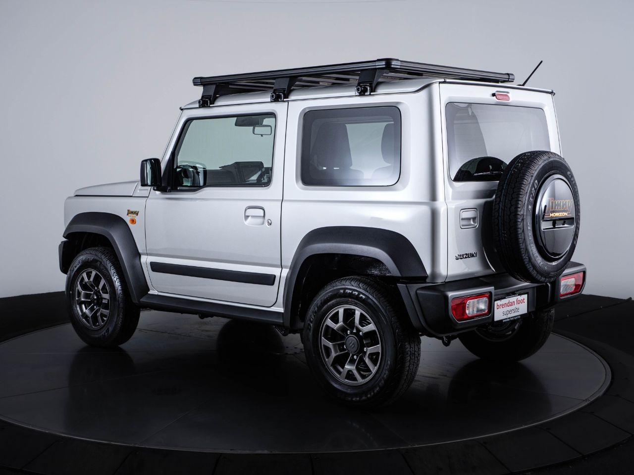 Vehicle image 5