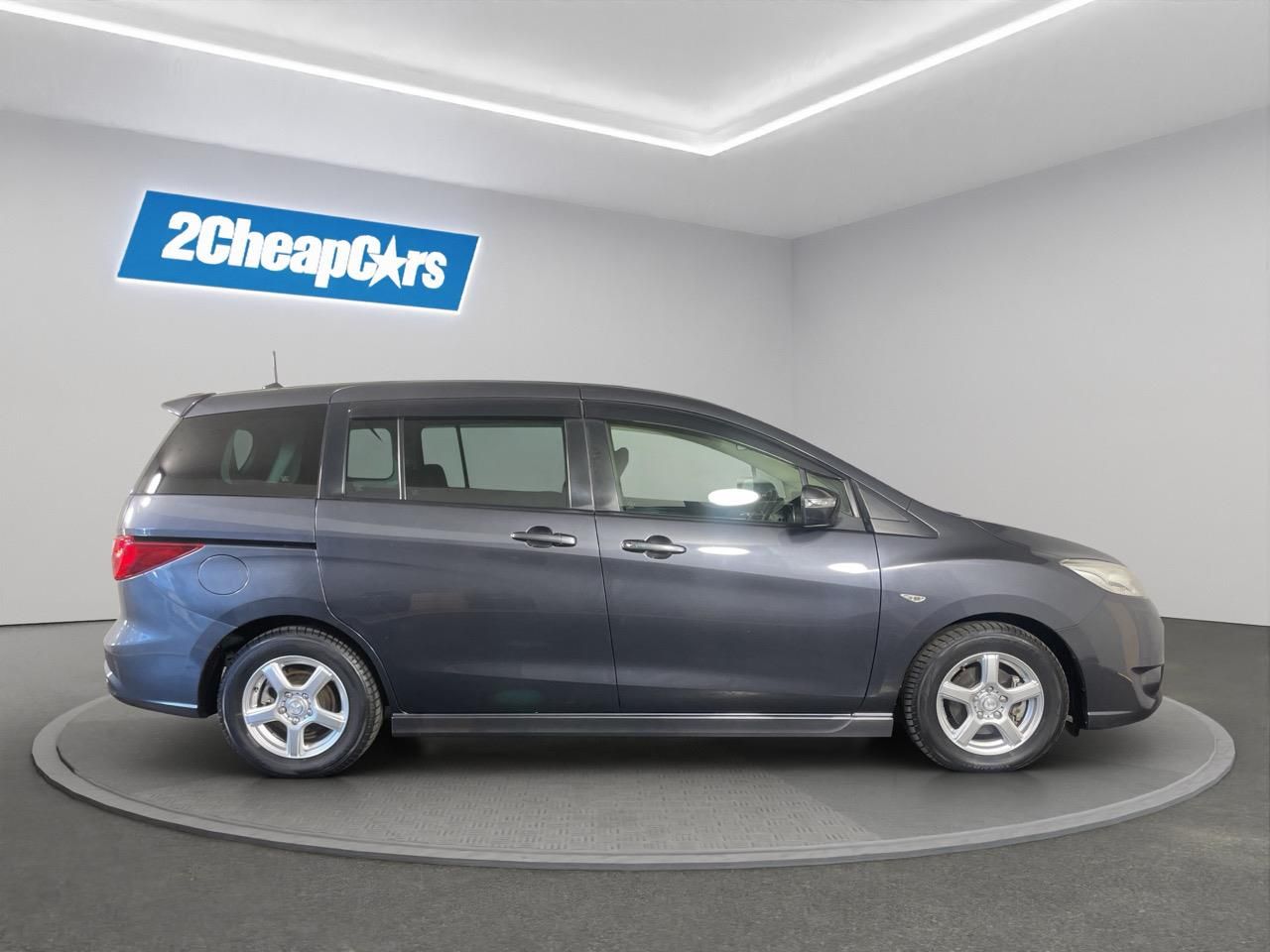 Vehicle image 4