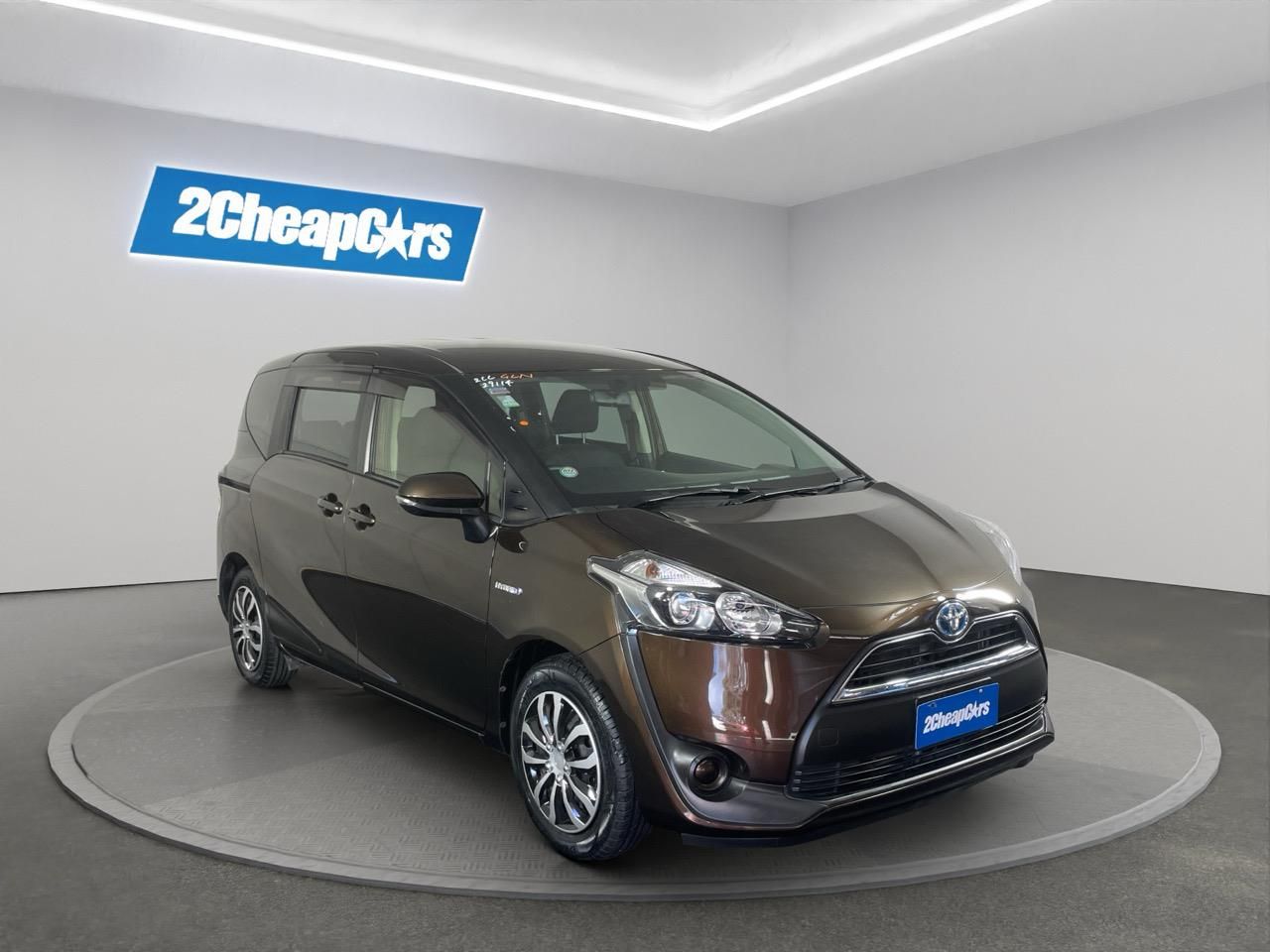 Vehicle image 3