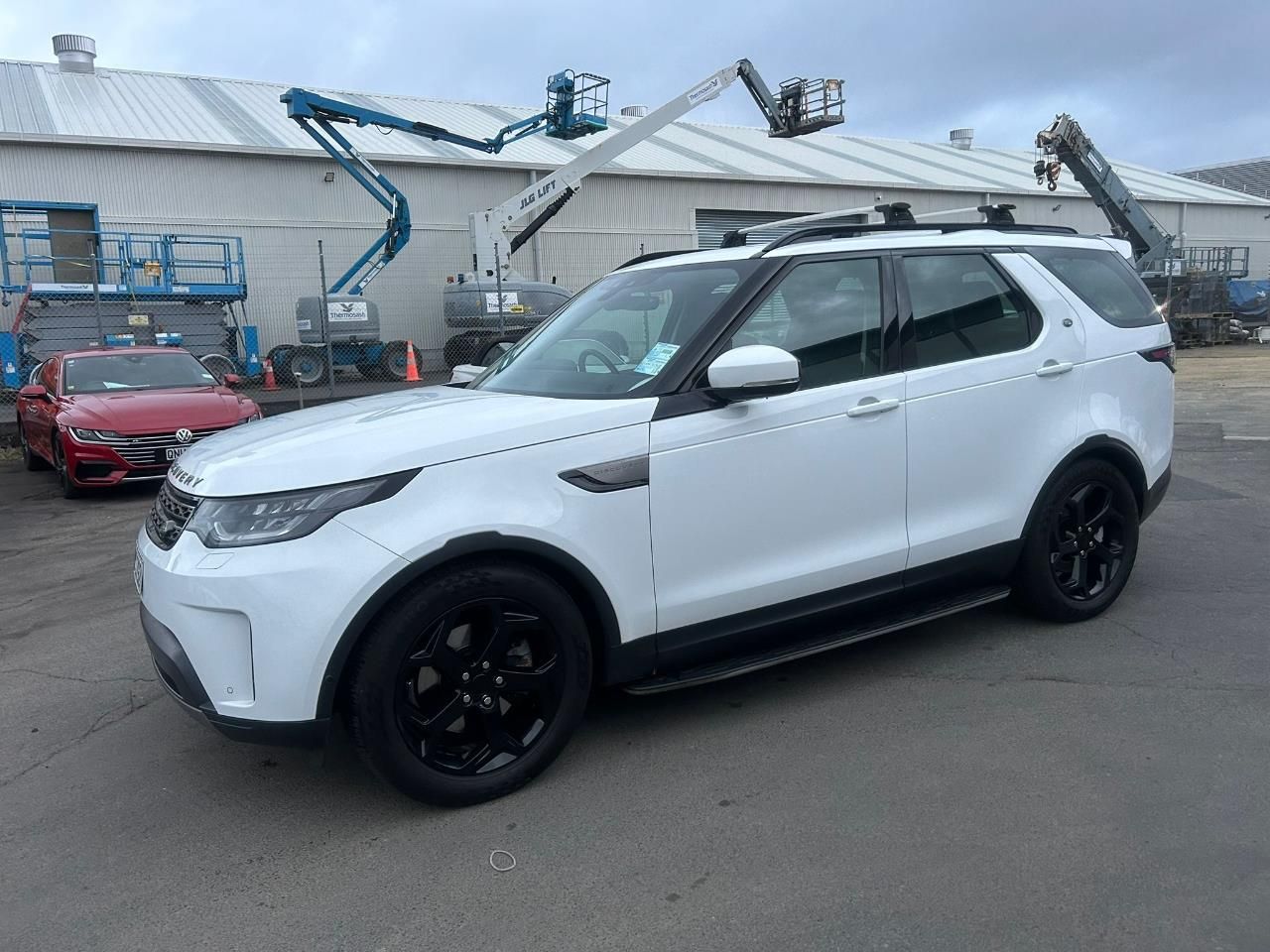 Vehicle image 3