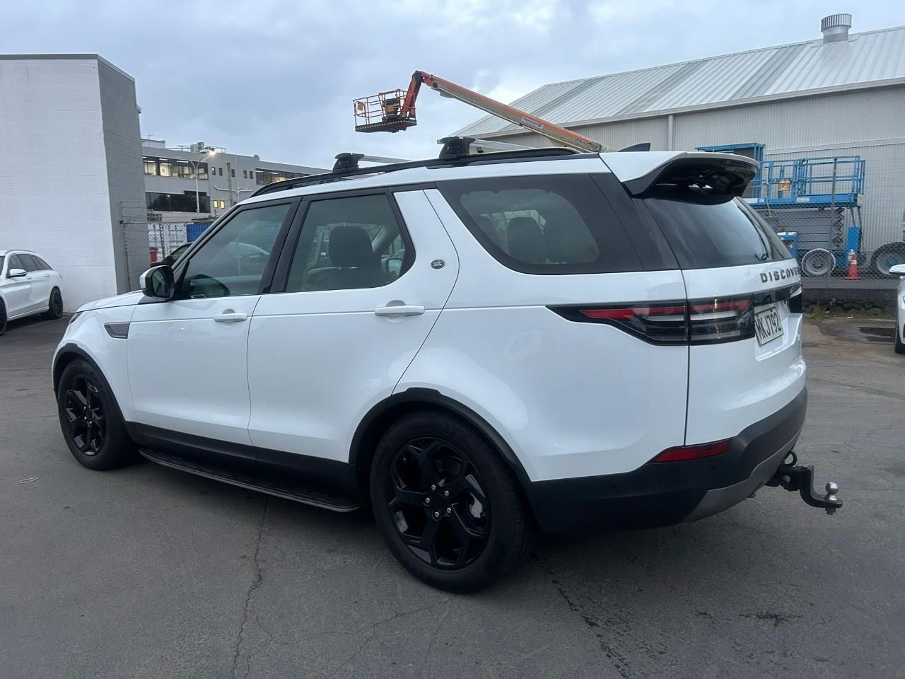 Vehicle image 4