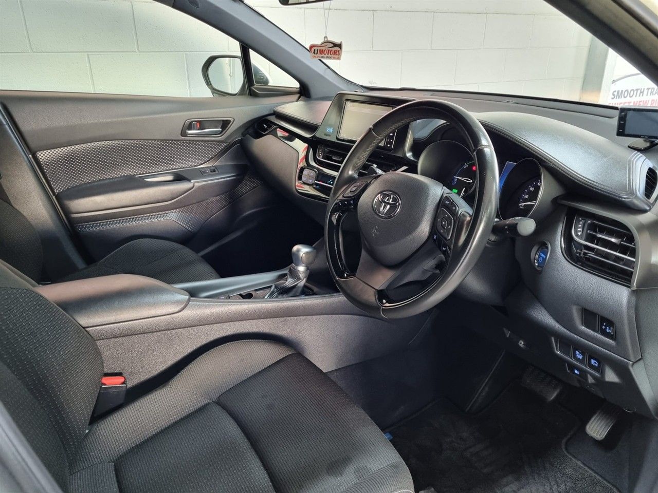 Vehicle image 3