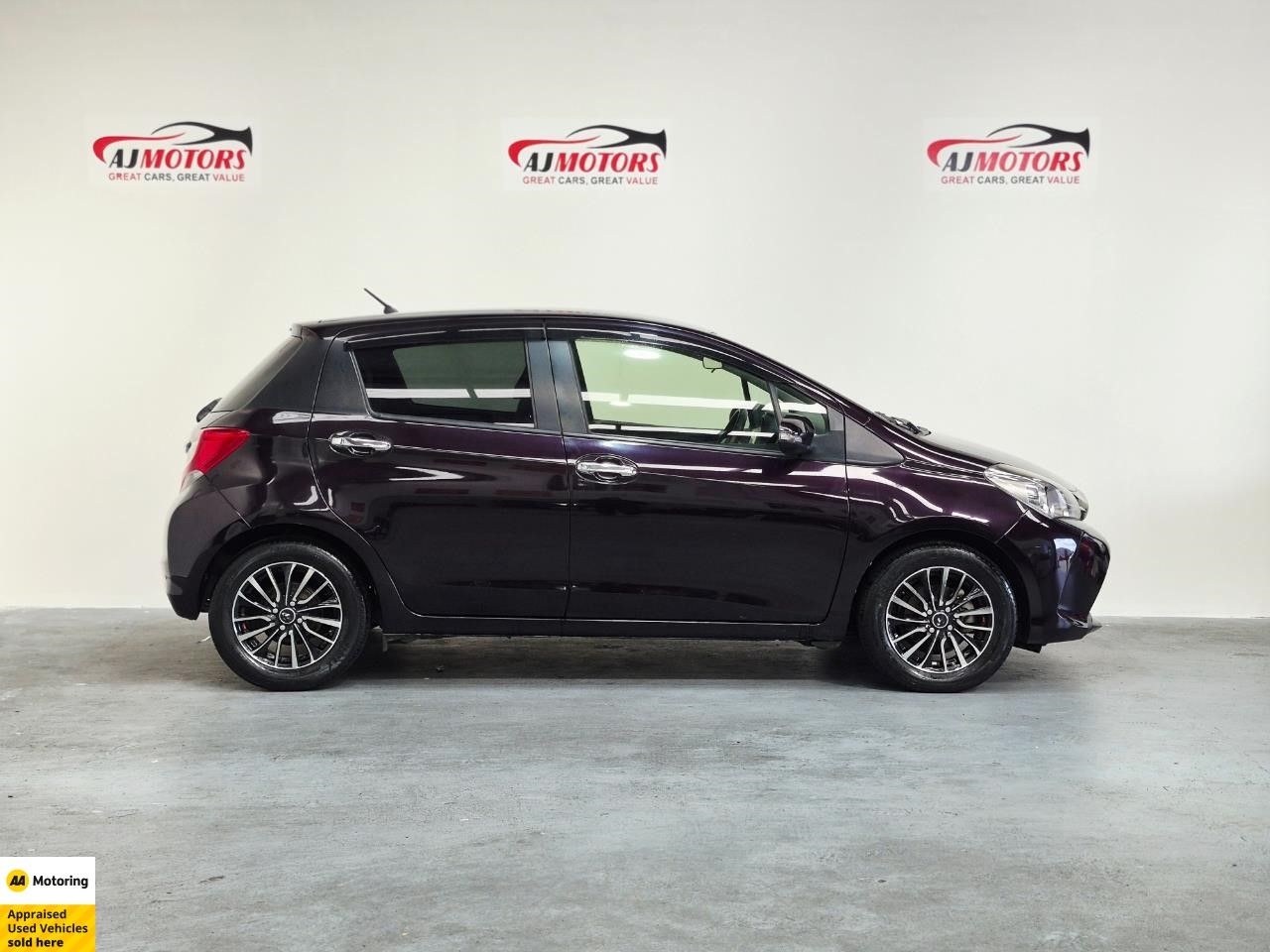 Vehicle image 3