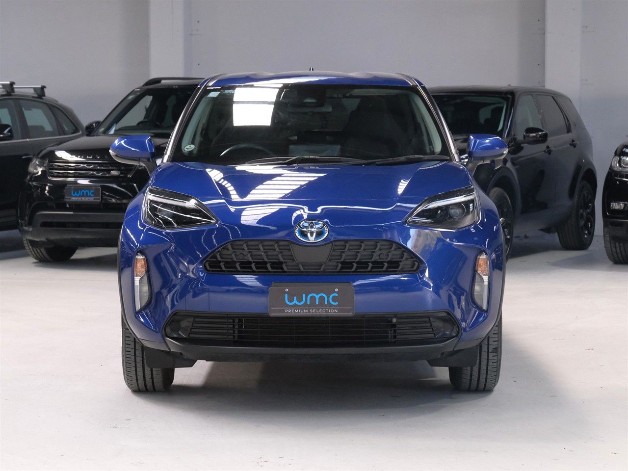 Vehicle image 3