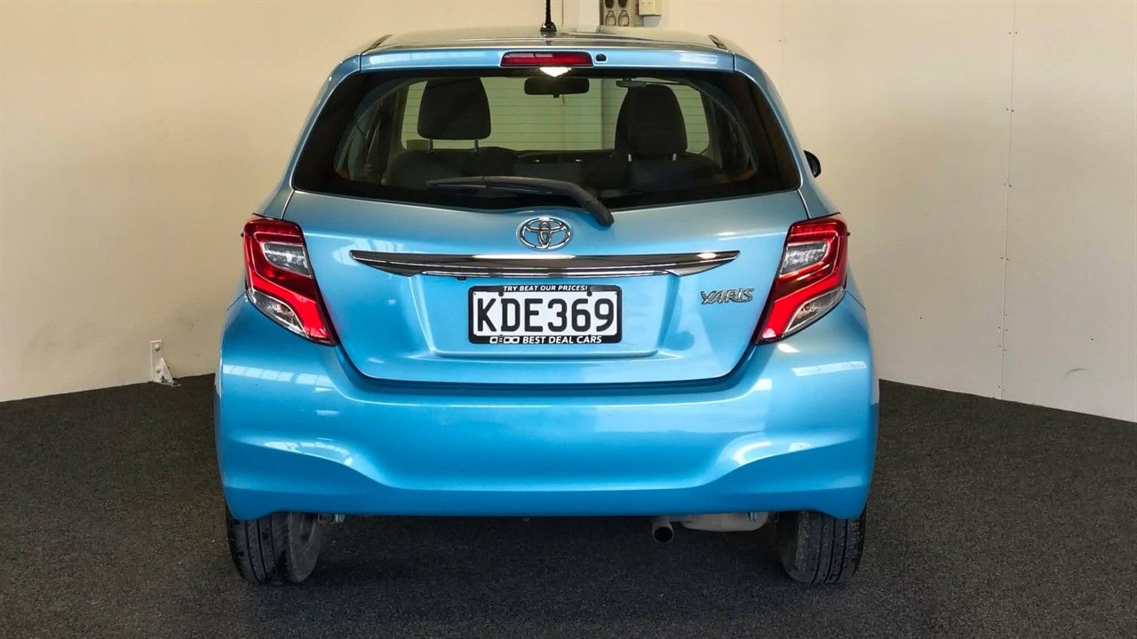 Vehicle image 5