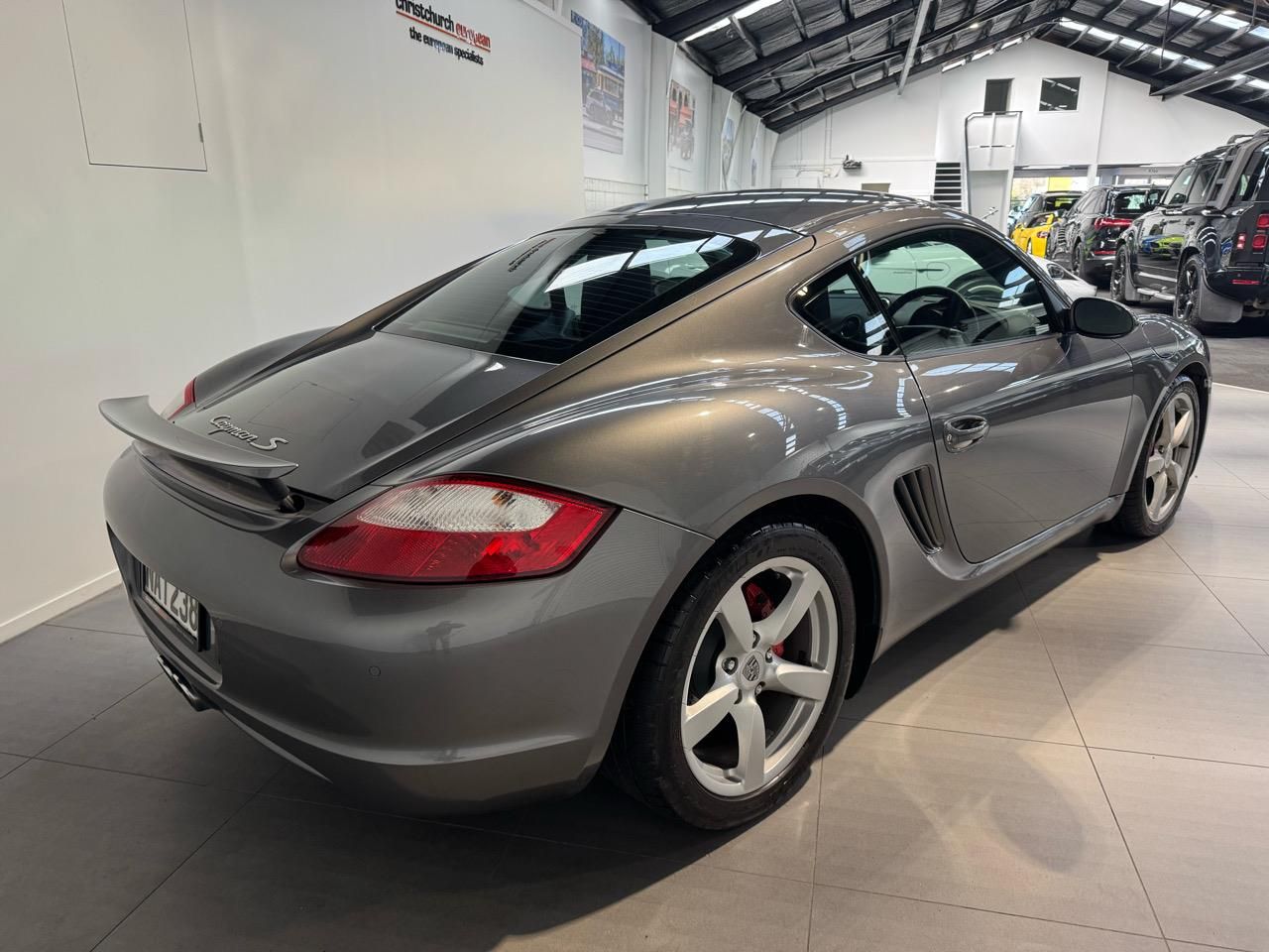 Vehicle image 5