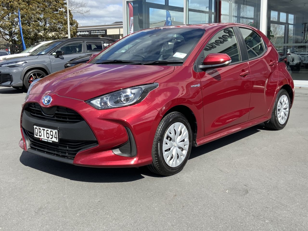 Vehicle image 5